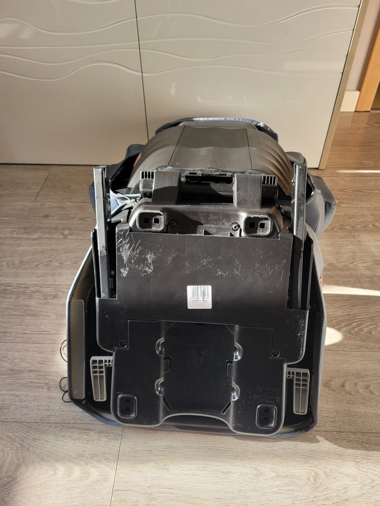 Fotelik samochodowy  15-36kg.