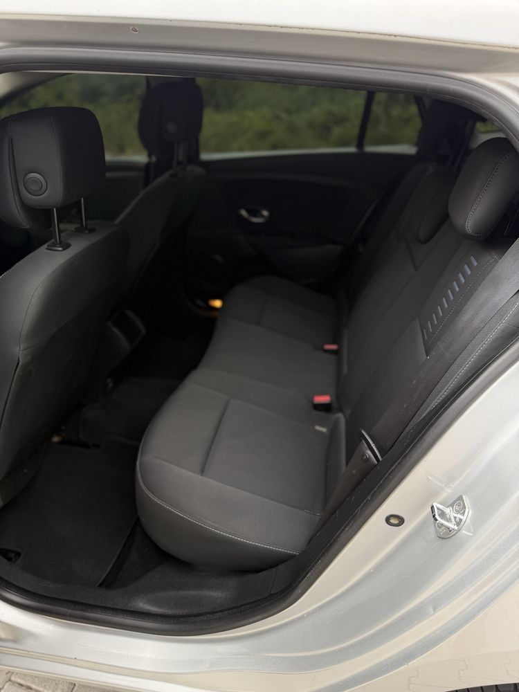 Renault Megane III 1.9 дизель