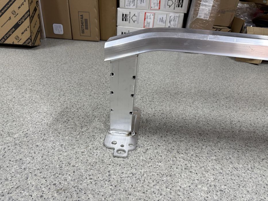 Усилитель Jeep Compass 2.0 турбо 2023 2024 2025 длинная нога оригинал