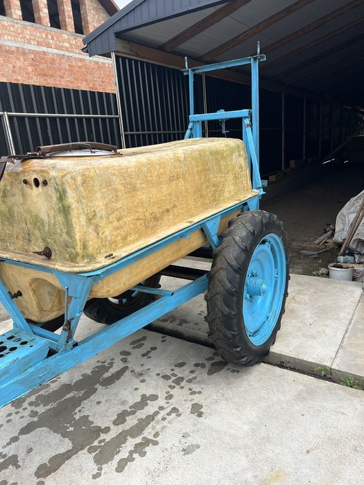 Продам оприскуватиль