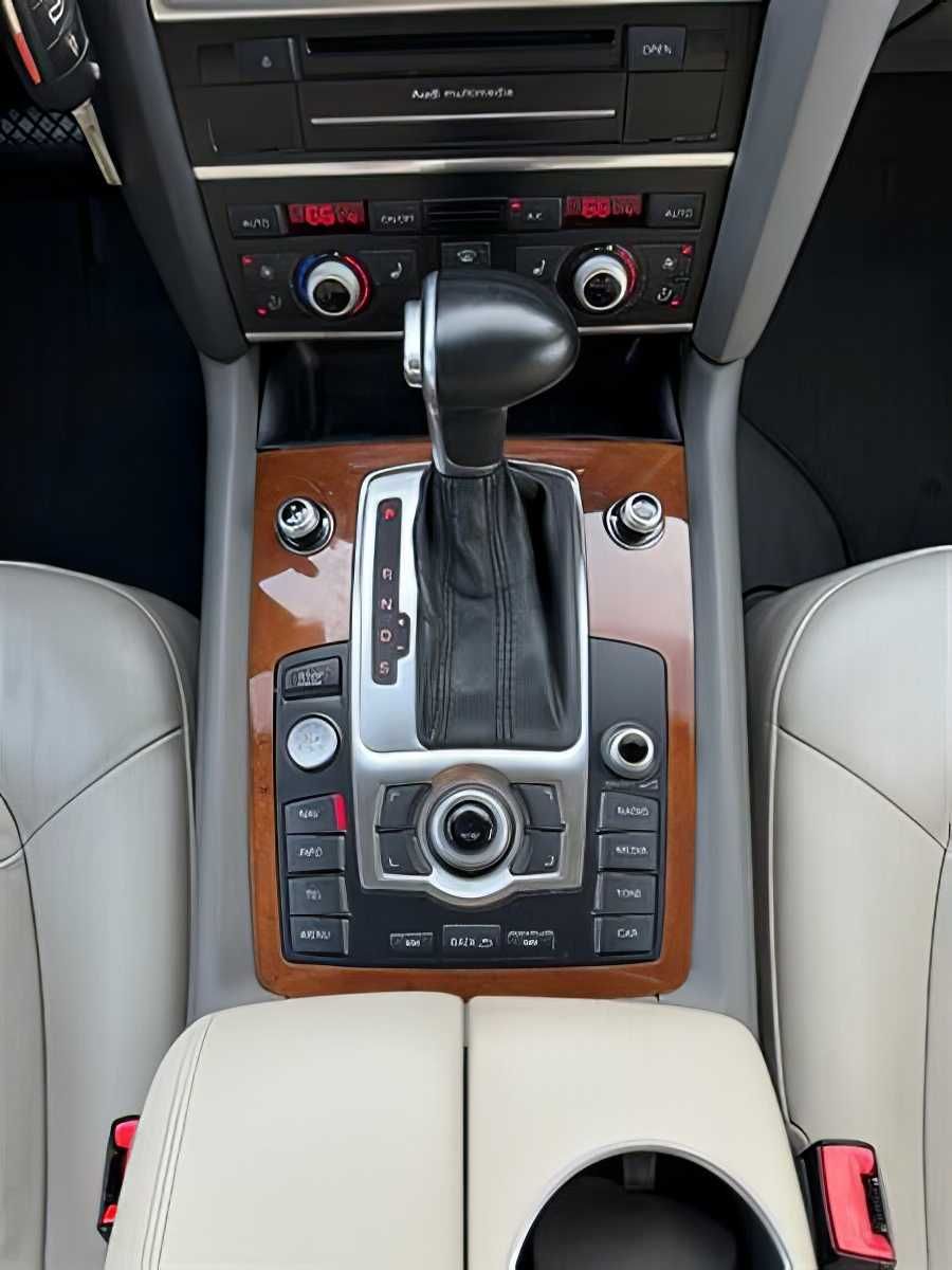 2015 Audi Q7  quattro