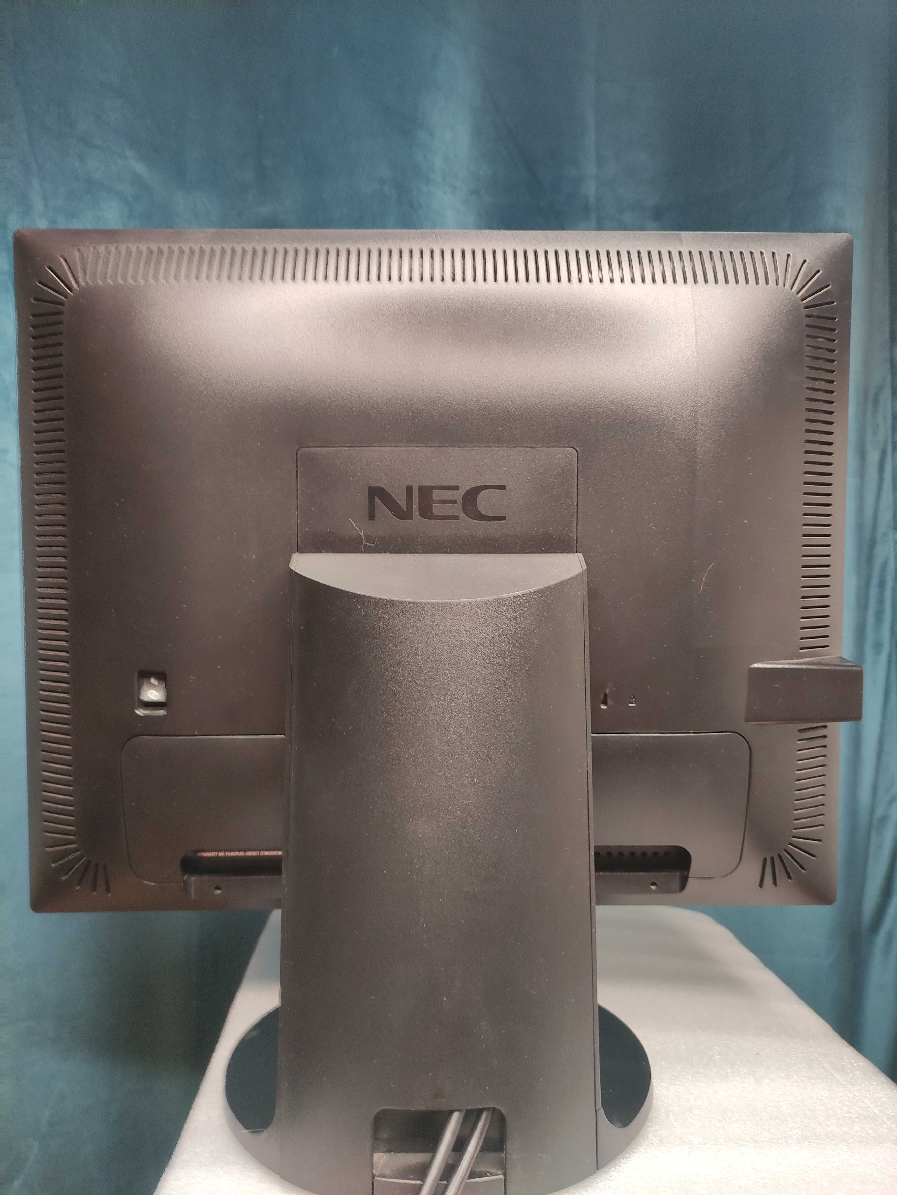 Monitor NEC 90GX2