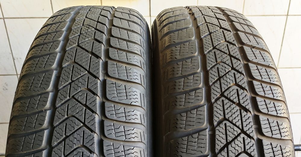2x 205/60R16 Pirelli SottoZero 3 Winter 92H C/B/71dB