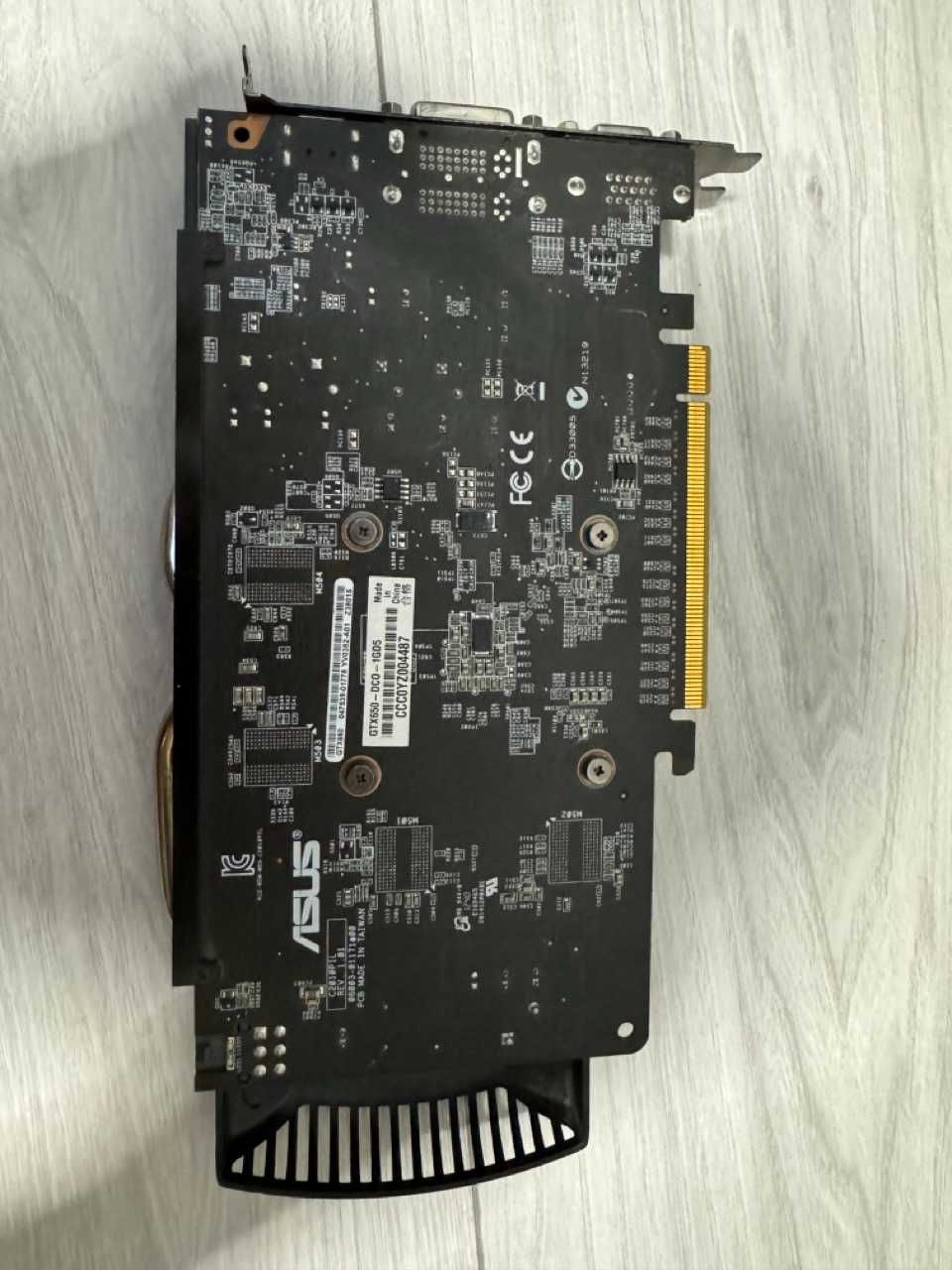 Відеокарта Asus GeForce GTX 650 1GB (не робоча)