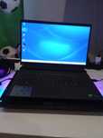 Laptop gamingowy z podkładką chłodzącą gratis