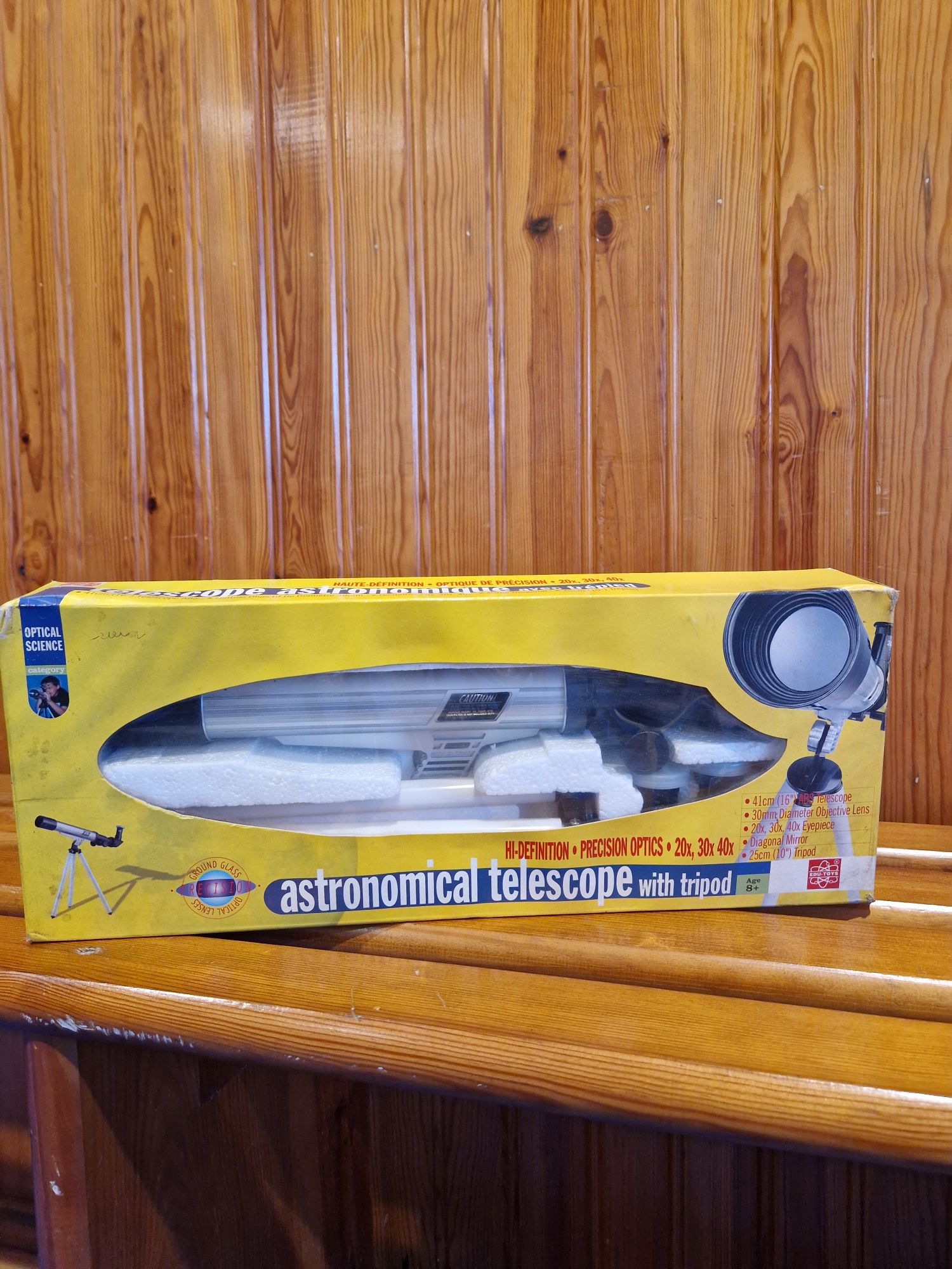 Telescópio de brincar