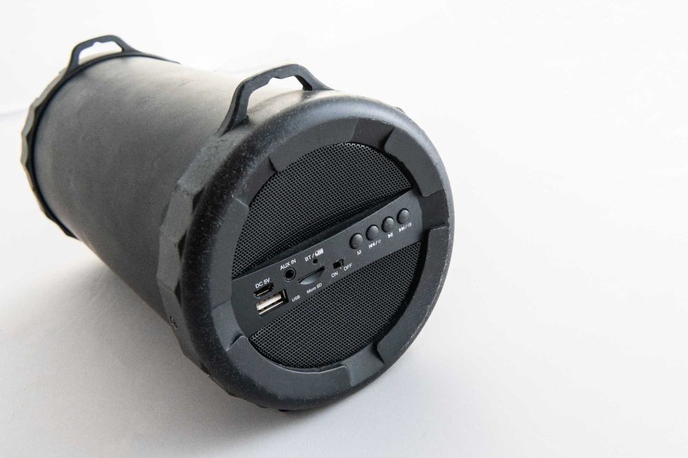 Głośnik bezprzewodowy Bluetooth z radiem FM Manta SPK204FM