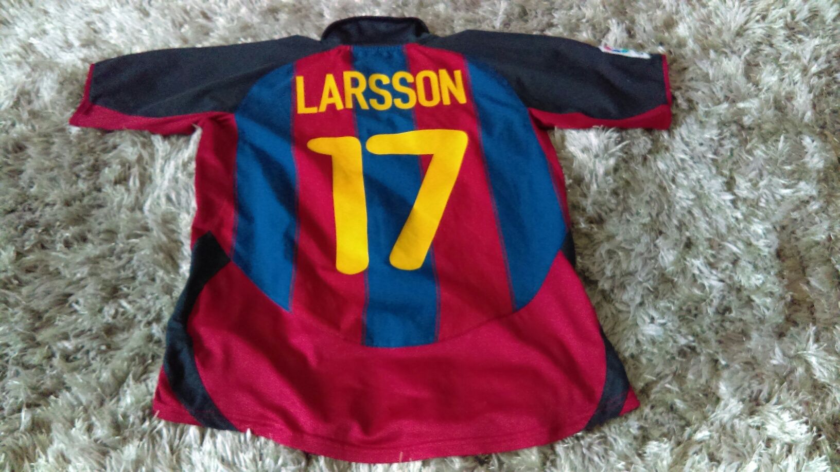 Koszulka Barcelony, 17 Larsson
