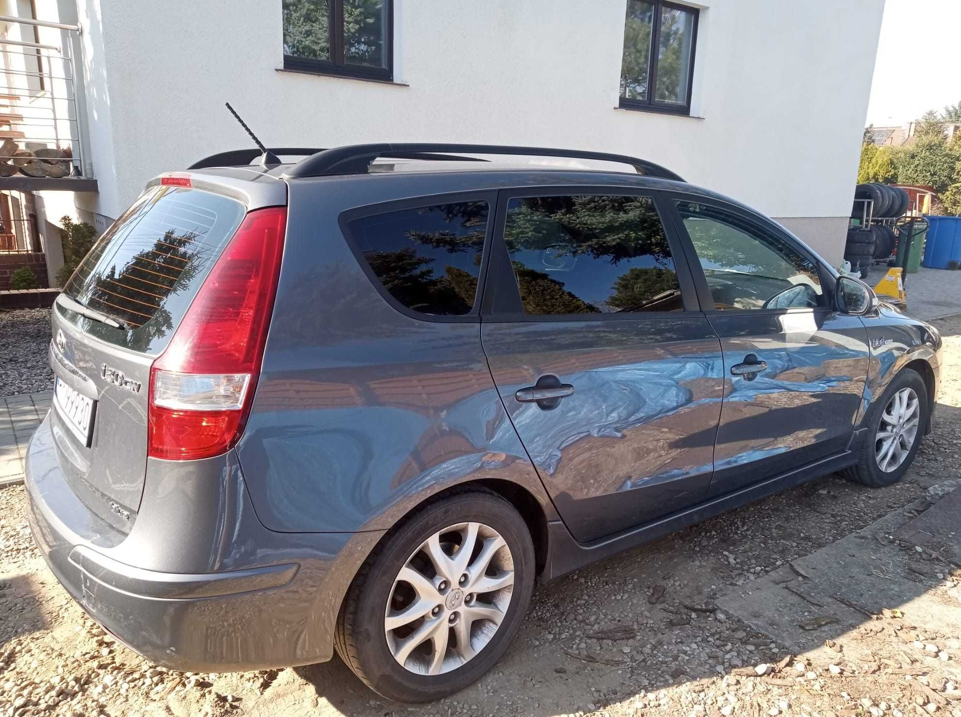 Hyunday i30 116koni 6 biegowa skrzynia bogate wyposażenie 2010 rok