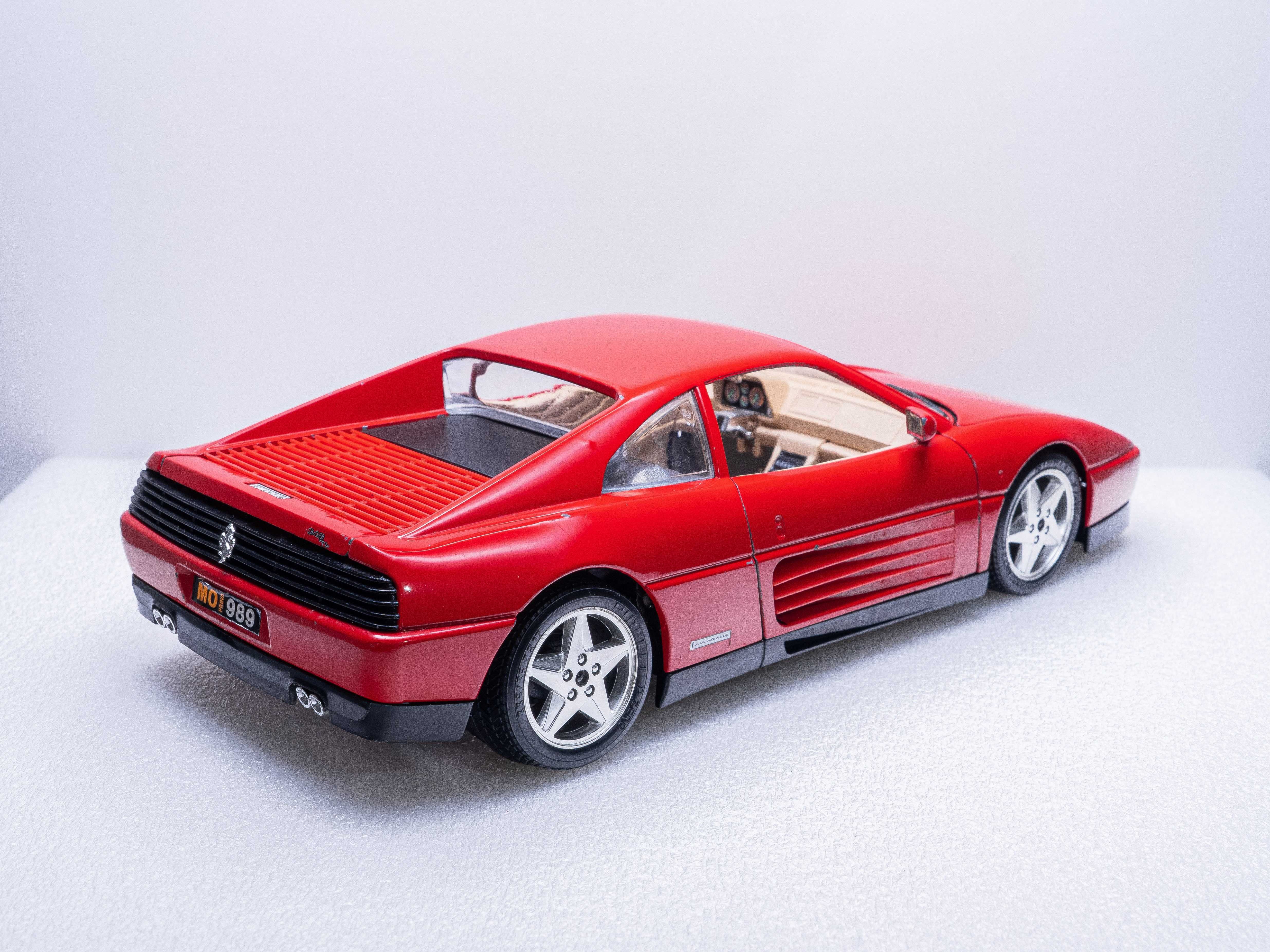Model samochodu 1:18 BBurago 1989 Ferrari 348 TB