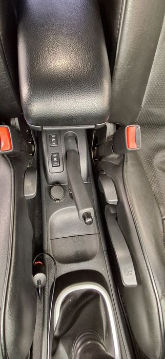 легковий автомобіль Нісан Тііда