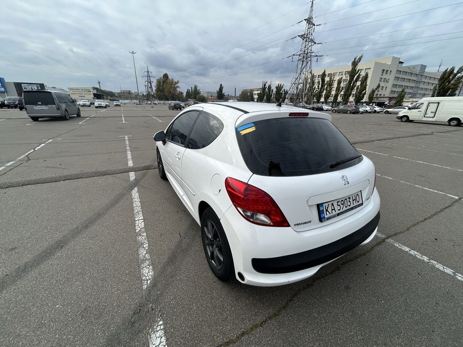 Продам Peugeot 207