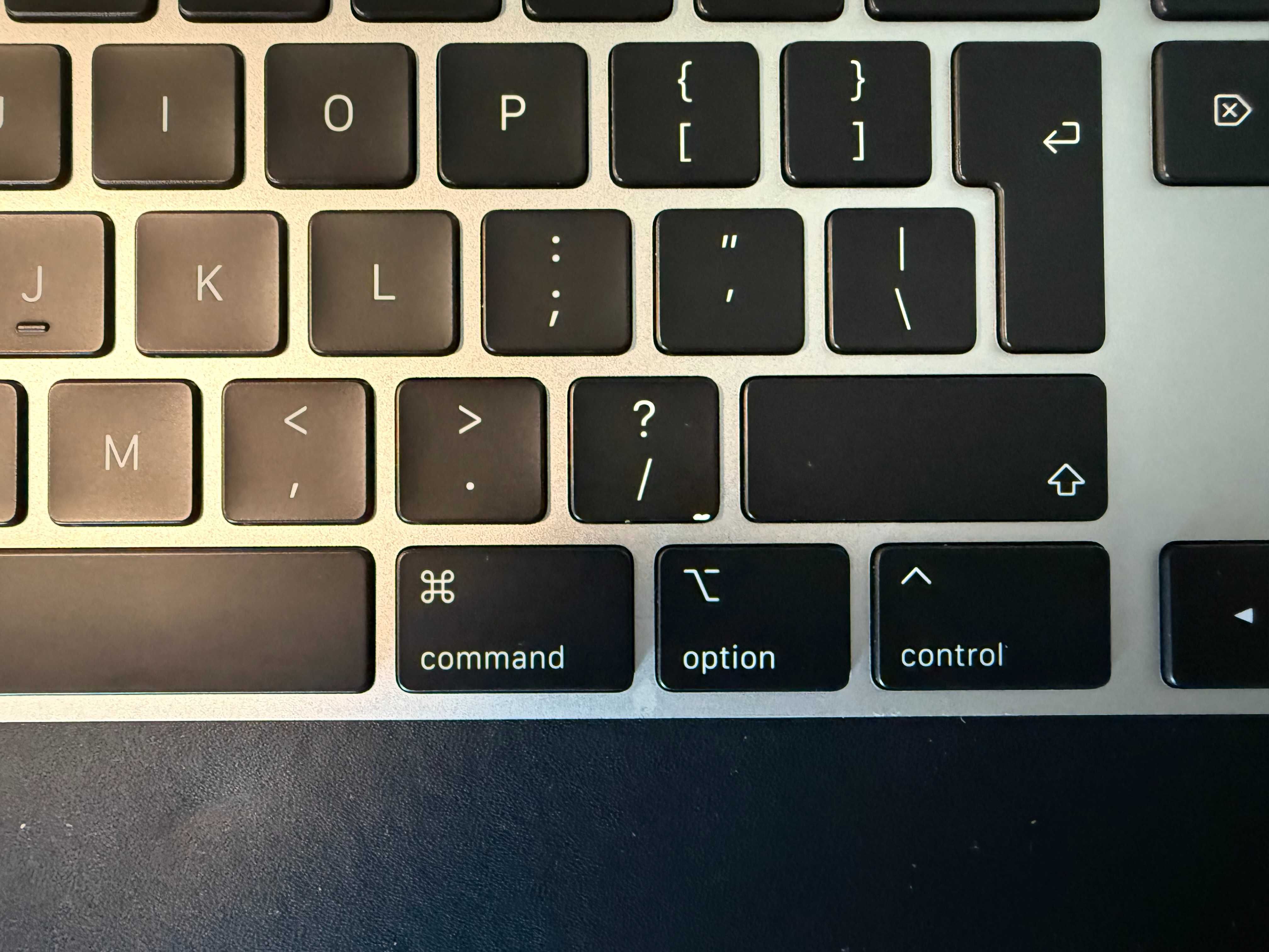 Apple Magic Keyboard (TouchID, Numpad)+ Magic Trackpad- Czarny, FV23%