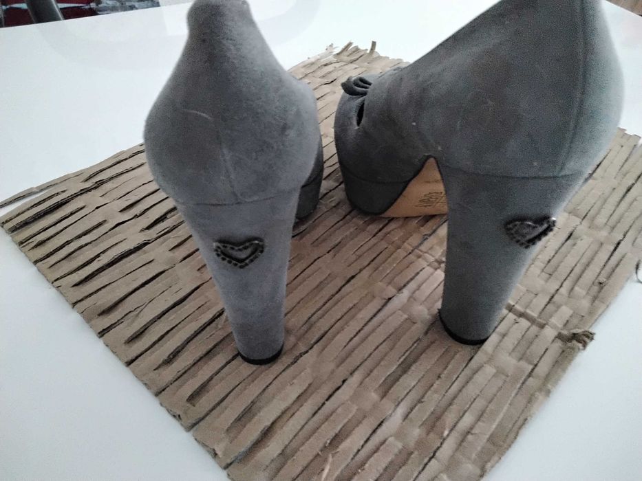 Sapatos twin set cinzentos