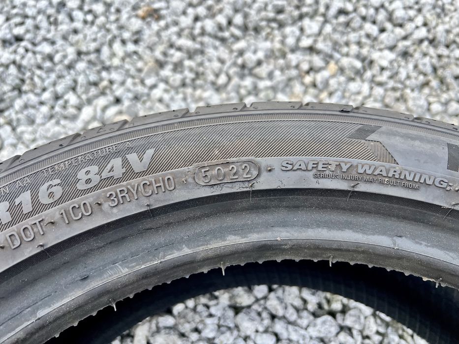 Opona 195/45/16 Kumho Ecsta HS52 rok 2022 letnia stan bdb