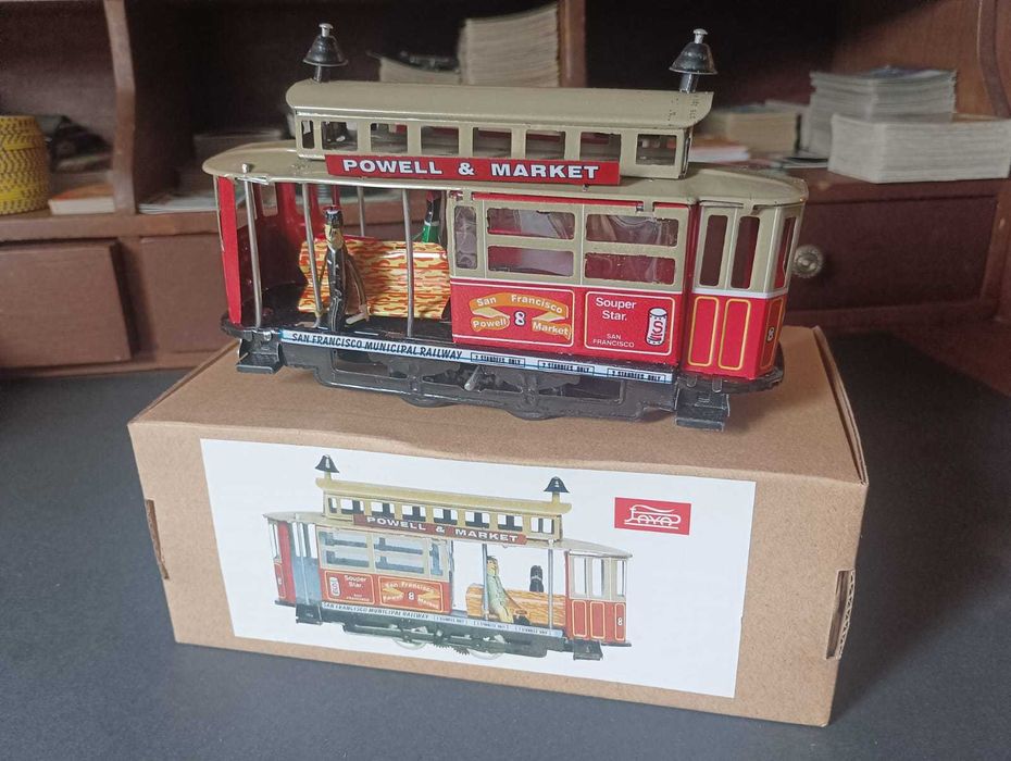 Brinquedo Carruagem Elétrico em chapa Jaya 1905