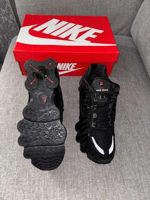 Buty damskie Trampk Nike_Shox_TL_Black R.39