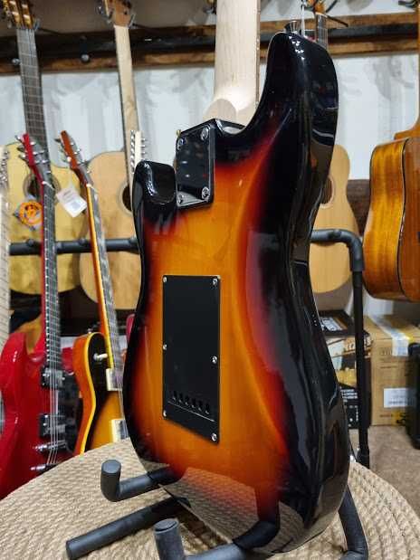 Ever Play ST-2 gitara elektryczna dla juniora ST2 3/4 SSH, Sunburst