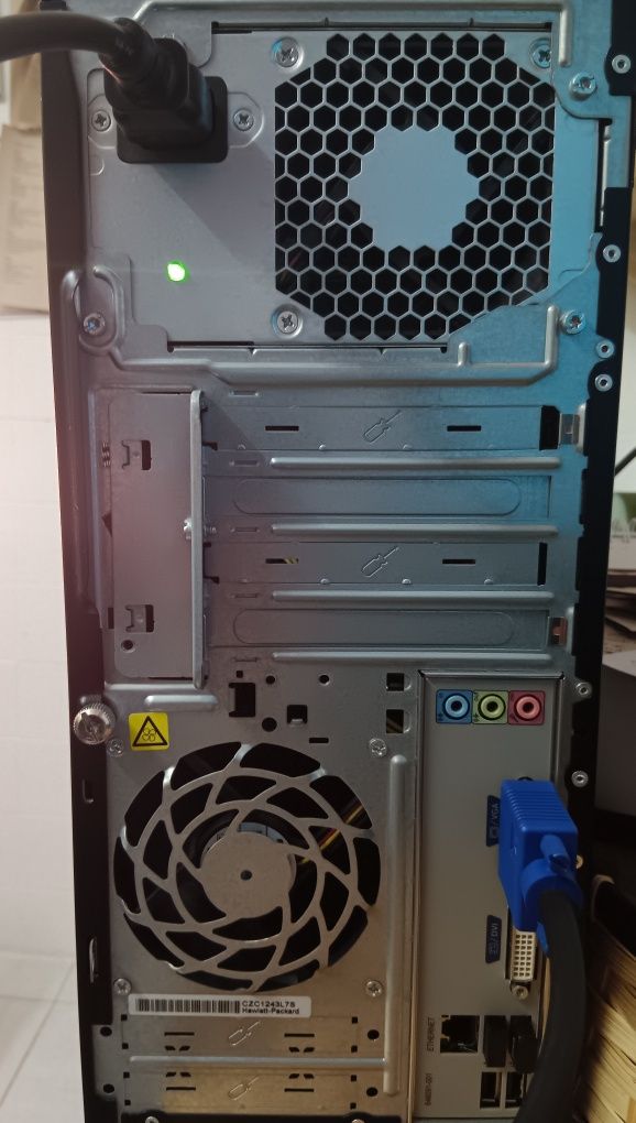 Torre pc Hp em ótimas condições