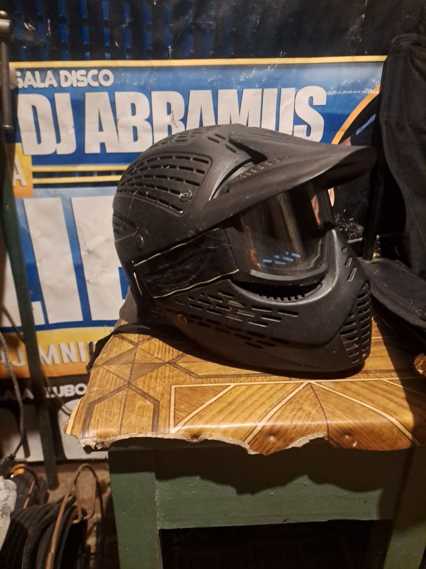 Kask do paintbala