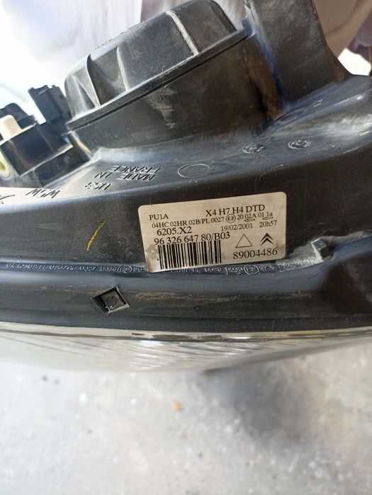 ótica direita citroen c5 ano 2001