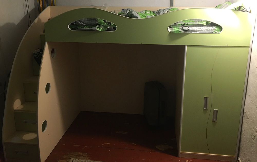 Кровать-чердак б/у