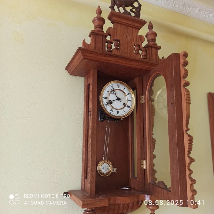 Старовинний раритетний настінний годинник