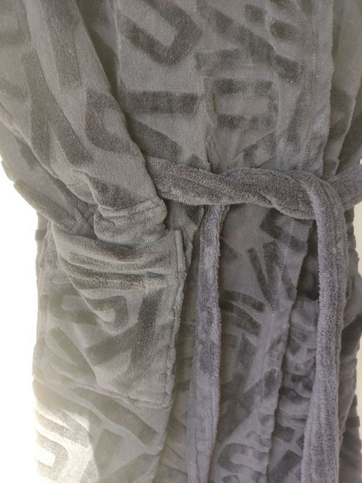 Халат с капюшоном DKNY