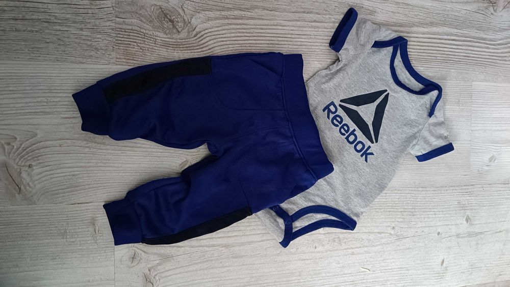 Reebok body + spodnie dla chłopca 6-9m 74