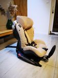 Fotelik samochodowy BESAFE iZi COMBI X4 dla dzieci 0-18 kg