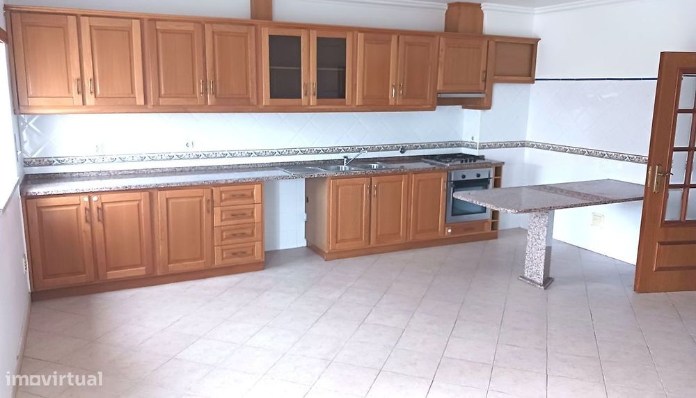 Apartamento T2 para arrendamento