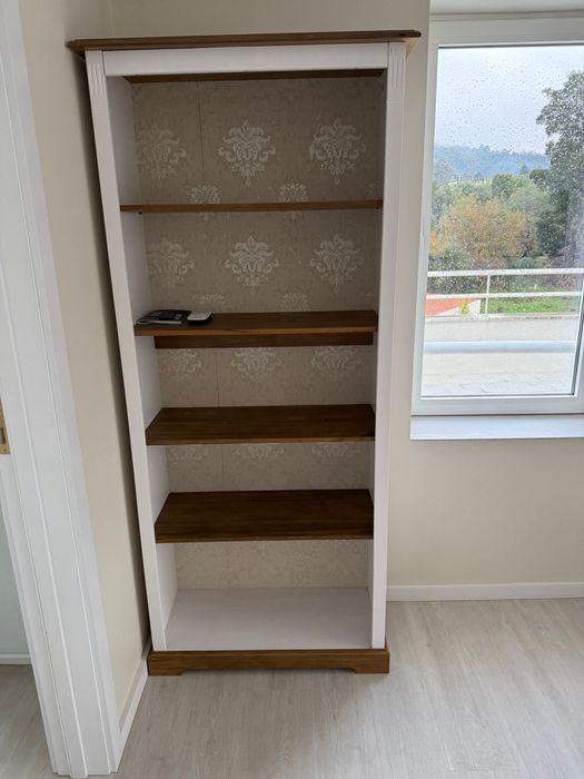 Móveis em bom estado!