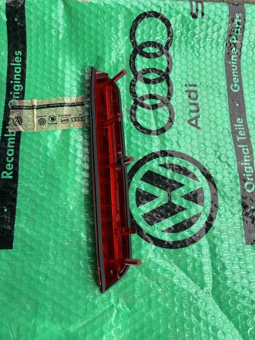 Фонарь третий стоп сигнал skoda octavia a5 шкода октавия а5 универсал