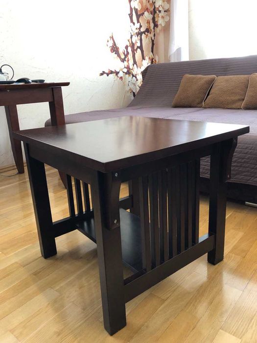 Продам вьетнамский журнальный столик из натурального тика