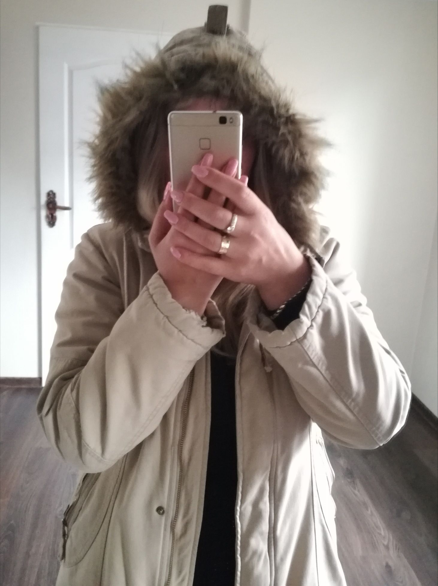 Beżowa damska kurtka zimowa z kapturem parka futerko ozone r. L