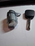 Fecho de porta esquerda frontal pegeot 307/407 Novo
