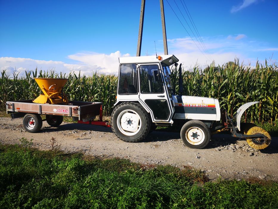 Traktorek ciagniczek traktor ciągnik ogrodniczy komunalny sadowniczy