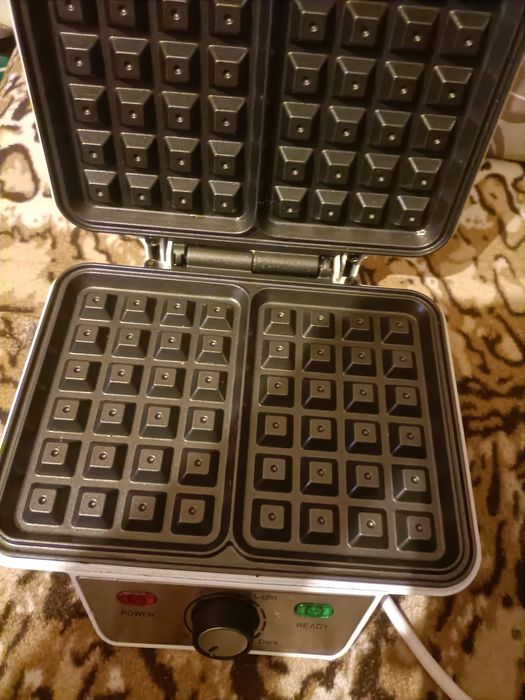 Gofrownica Raven 1000 w z regulacja