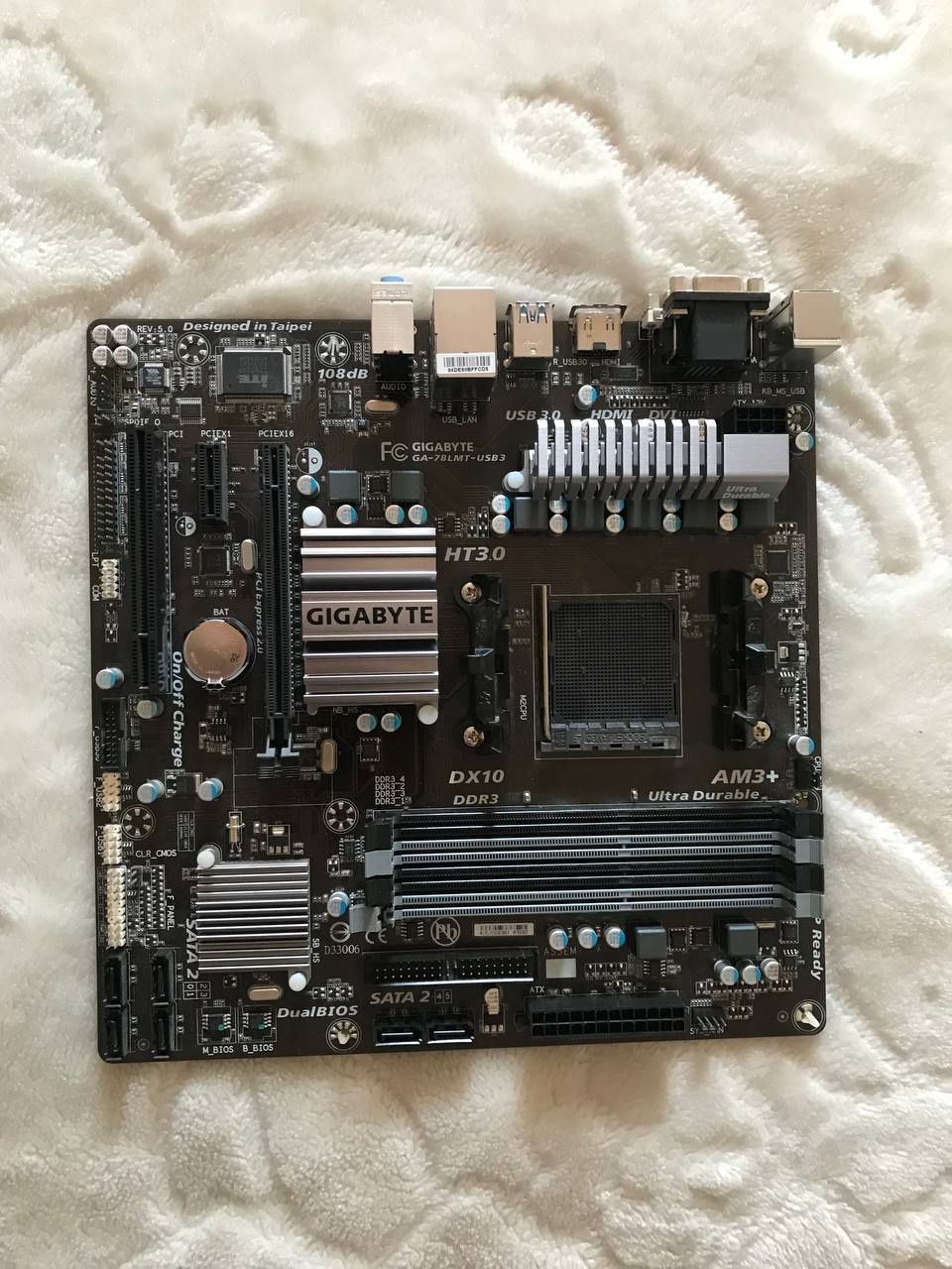 Материнская плата Gigabyte GA-78LMT-USB3 (sAM3+, AMD 760G, PCI-Ex16)