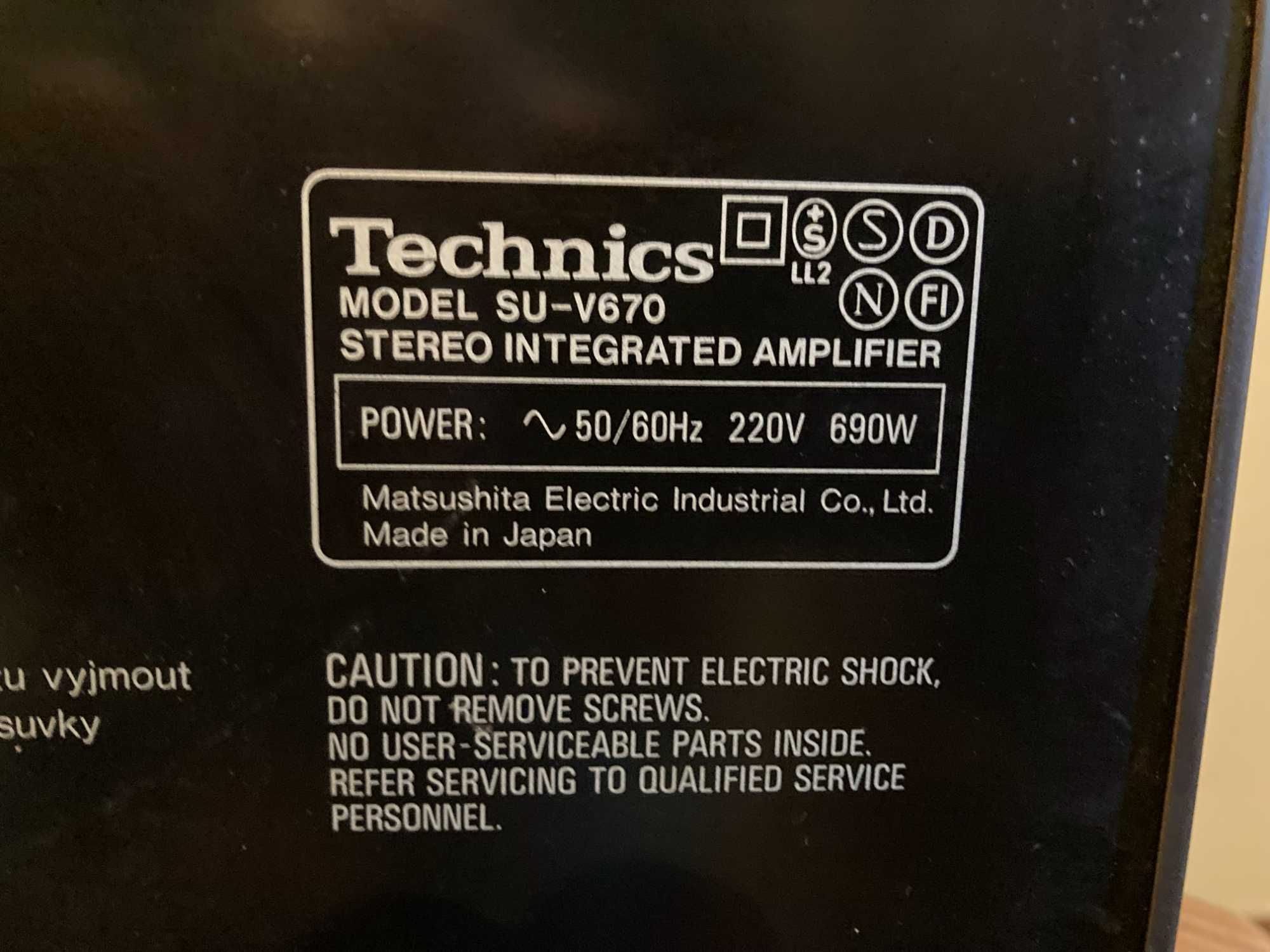 Wzmacniacz Technics SU-V670