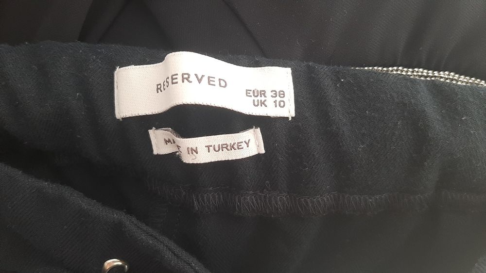 Granatowe eleganckie klasyczne spodnie Reserved 38 M na 40 L