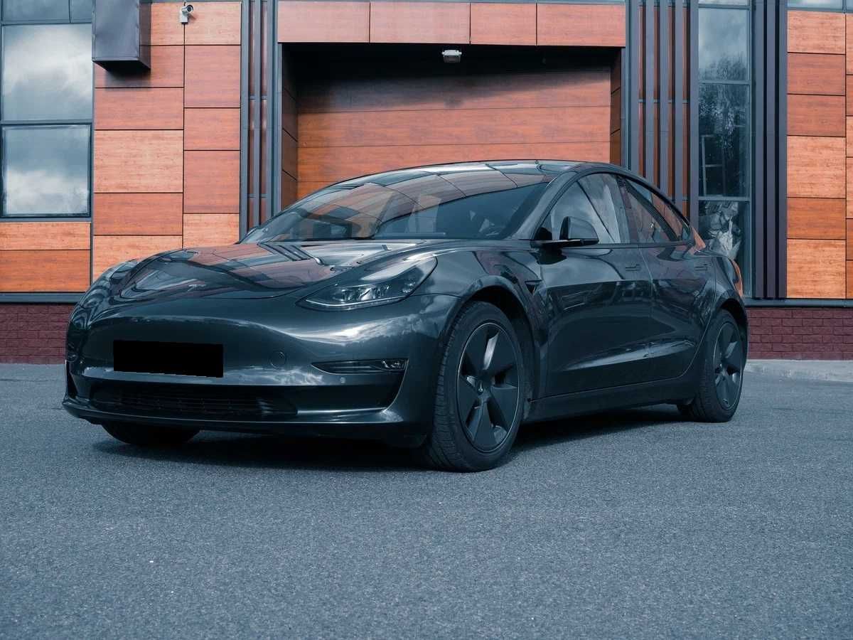 Tesla Model 3 2021