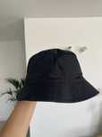 Chapéu (bucket hat) Lacoste reversível