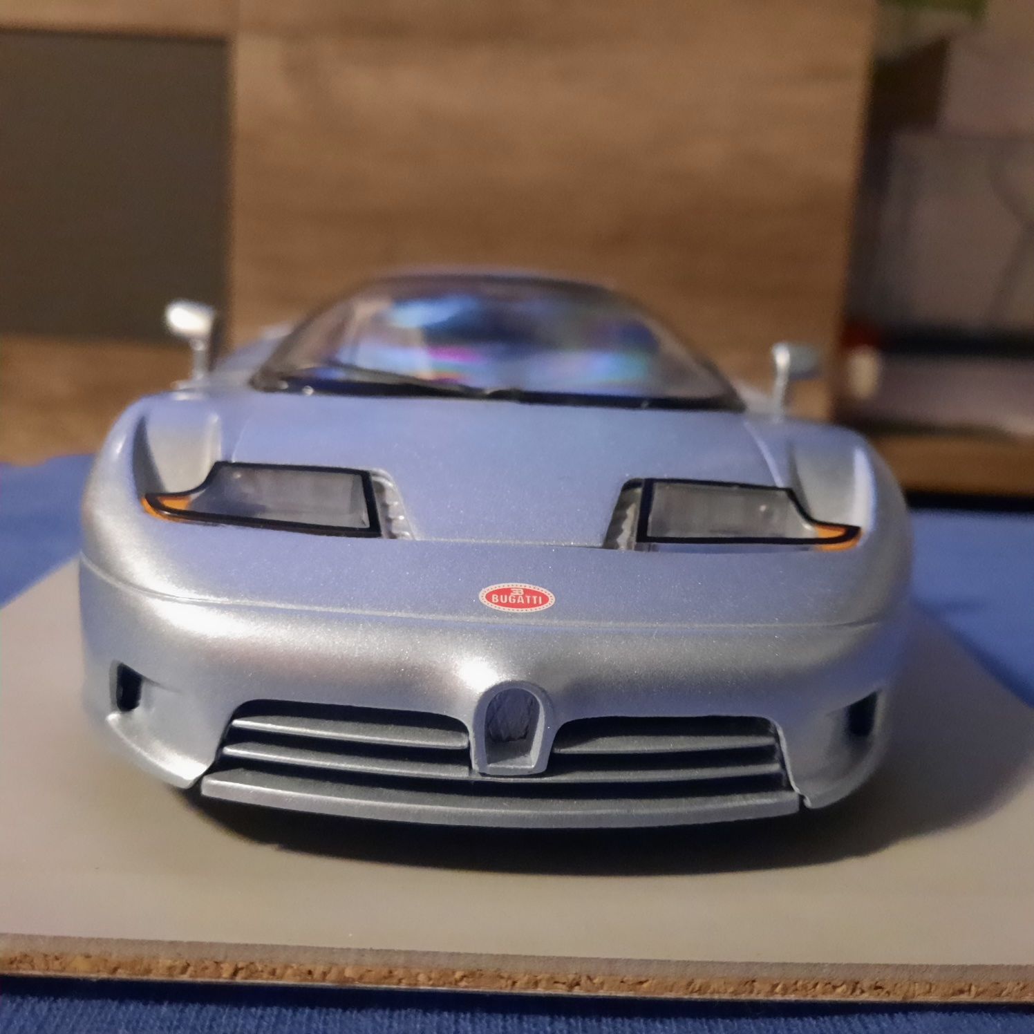 Auto Samochód Kolekcjonerski Bugatti EB 110 ANSON 1:18