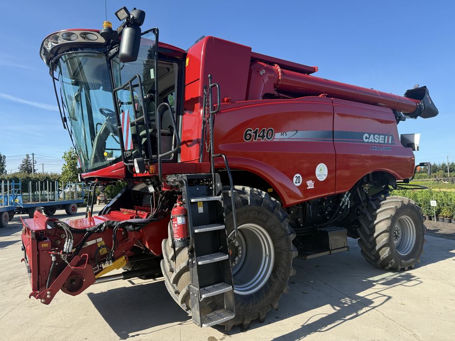 Kombajn CASE Axial Flow 6140