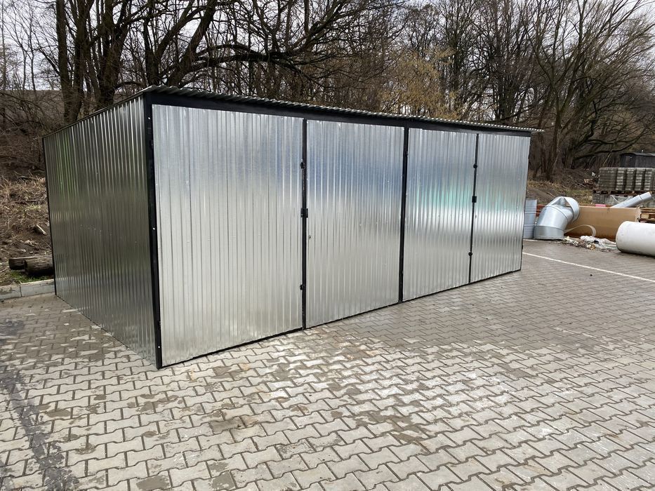 Nowoczesne garaże blaszane Drewnopodobne Producent