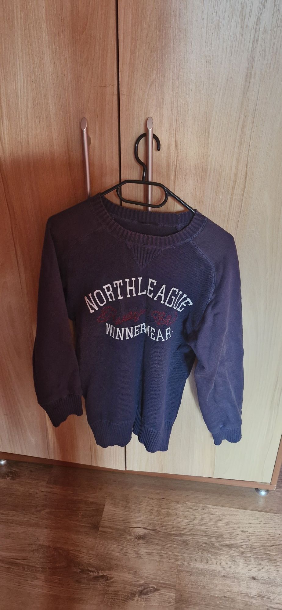Bluza męska z nadrukiem i napisem granatowa