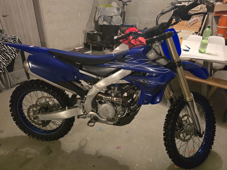 Yamaha YZ 250 F ( como nova )
