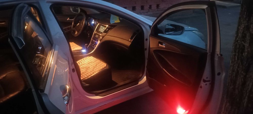 Hyundai Sonata Гибрид 2010 року