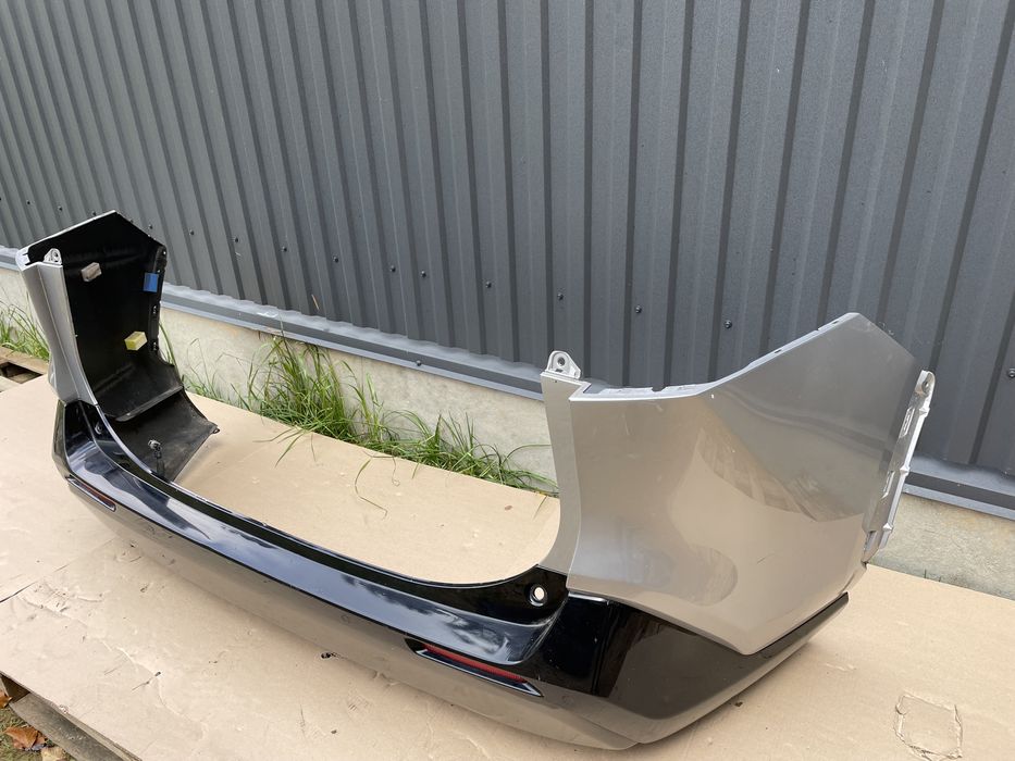 Бампер задний Toyota Rav4 hybrid 2019-22год всборе